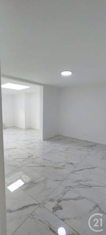 Immeuble à vendre  167 m2 VIGNEUX SUR SEINE - 91