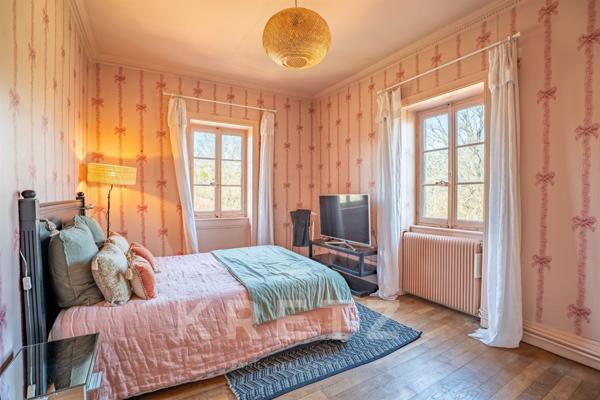 Propriété de caractère – Maison de maître du XIXᵉ siècle au cœur d’un parc arboré de 8000m2