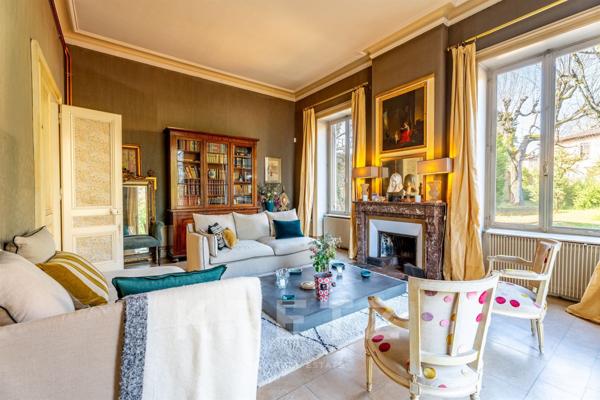 Propriété de caractère – Maison de maître du XIXᵉ siècle au cœur d’un parc arboré de 8000m2