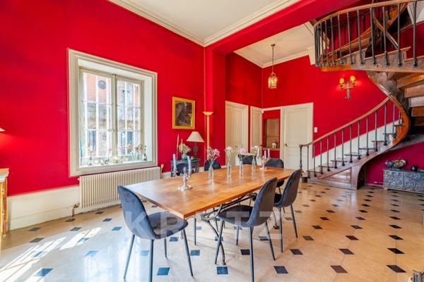 Propriété de caractère – Maison de maître du XIXᵉ siècle au cœur d’un parc arboré de 8000m2