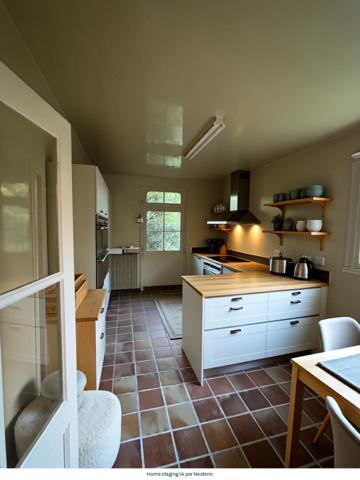 Maison Bois Guillaume - parc de 3300m² - 5 chambres - 2 chambres RDC - 211 m2 plein centre de Bois Guillaume - proche des écoles et commerces - calme et verdoyant - environnement idéal , havre de paix, à cinq minutes de Rouen , idéal famille - rénovatio