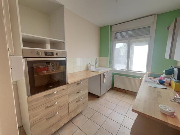 Saint-Omer (62500) Maison de Ville Pleine de Charme 91 m2 avec Jardin et Garage