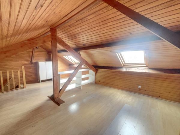 Saint-Omer (62500) Maison de Ville Pleine de Charme 91 m2 avec Jardin et Garage