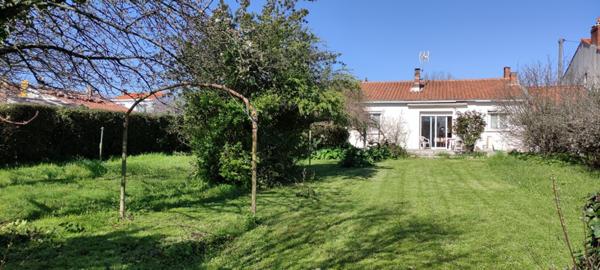 Maison  5 pièce(s)  4 chambre(s)  100 m²