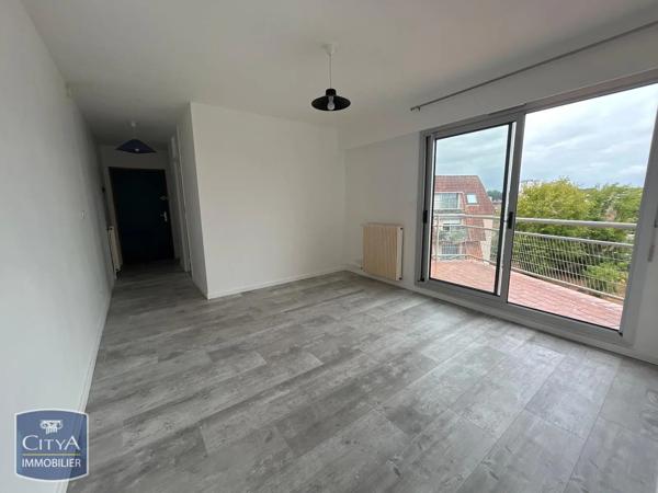 Appartement à louer 2 pièces 40.7m² Dax (40100)