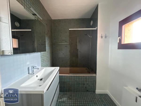 Appartement à louer 2 pièces 40.7m² Dax (40100)