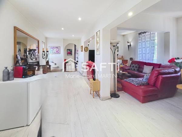 MORESTEL Centre – MURS + FONDS + LOGEMENT – BAR/RESTAURANT