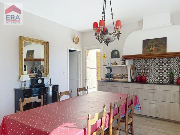 Charmante Bastide Provençale à Fuveau : 5 chambres 4000m² jardin piscine  calme absolu