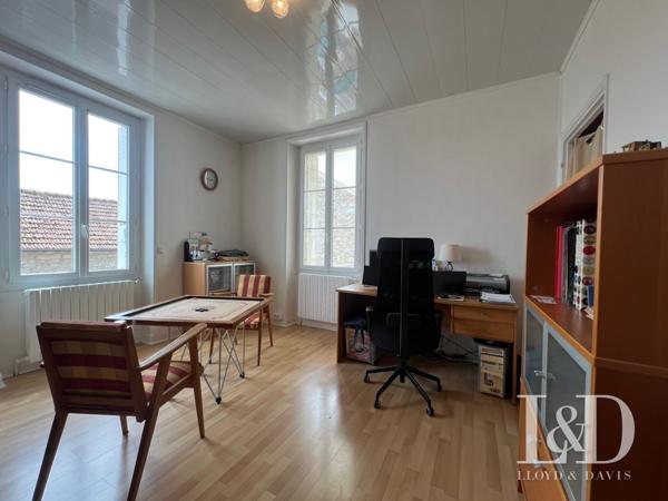 Maison de caractère en pierre, vivable de plain pied