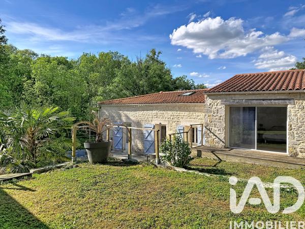 Maison à vendre 4 pièces 101 m² Fontenay-le-Comte