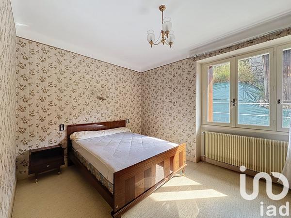 Maison à vendre 8 pièces 211 m² Saint-Alban-sur-Limagnole