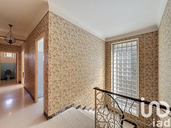 Maison à vendre 8 pièces 211 m² Saint-Alban-sur-Limagnole