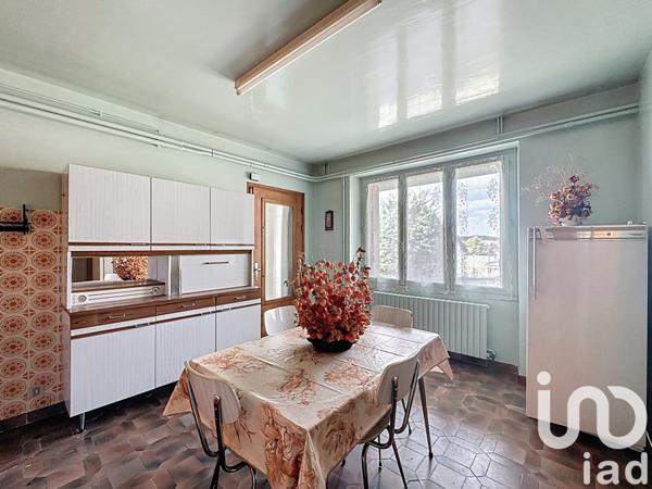 Maison à vendre 8 pièces 211 m² Saint-Alban-sur-Limagnole