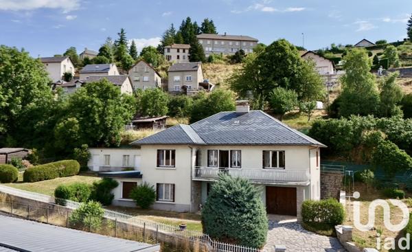 Maison à vendre 8 pièces 211 m² Saint-Alban-sur-Limagnole