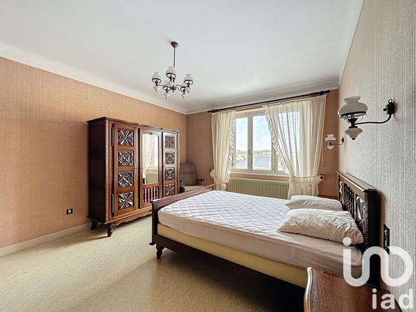 Maison à vendre 8 pièces 211 m² Saint-Alban-sur-Limagnole