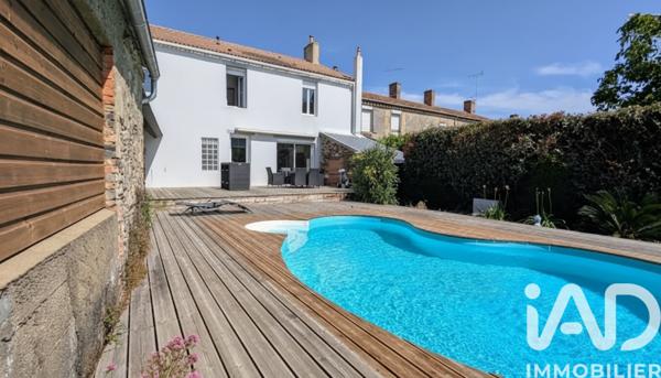 Maison à vendre 6 pièces 167 m² Vairé