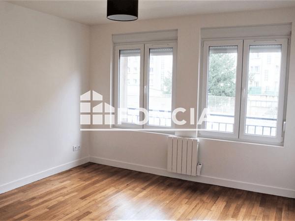 Location Appartement 3 pièces 78.46 m² - 16-18 RUE DU 6 JUIN Flers 61100