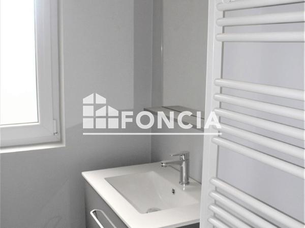 Location Appartement 3 pièces 78.46 m² - 16-18 RUE DU 6 JUIN Flers 61100