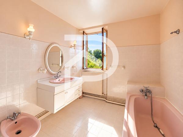 Maison 8 pièces 272 m2