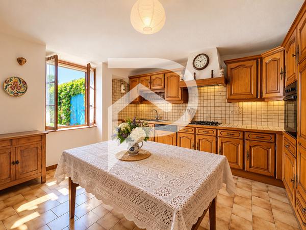 Maison 8 pièces 272 m2