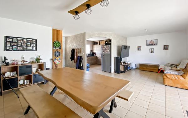 Maison à vendre    5 pièces •  Meauzac