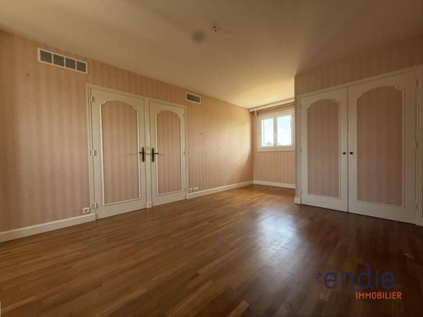 Maison d'architecte 273m3 Dompierre sure besbre
