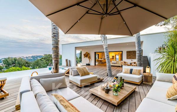 Villa contemporaine vue mer