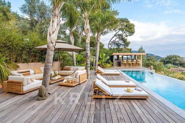 Villa contemporaine vue mer