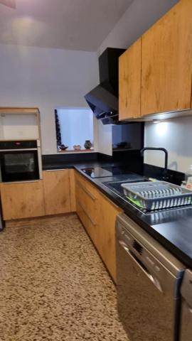 TULLE CENTRE BEL APPARTEMENT T5 avec garage entièrement rénové