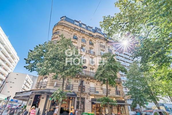 Appartement à vendre de 3 pièces dont deux chambres de 50 m² - PARIS 15 Convention