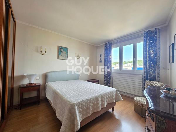 Limite Vincennes ! 86 m² avec vue Tour Eiffel, balcon, terrasse, parking