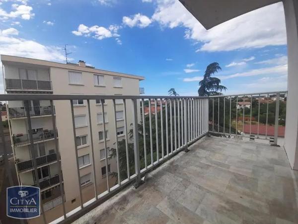 Appartement à louer 2 pièces 46.65m² Roanne (42300)