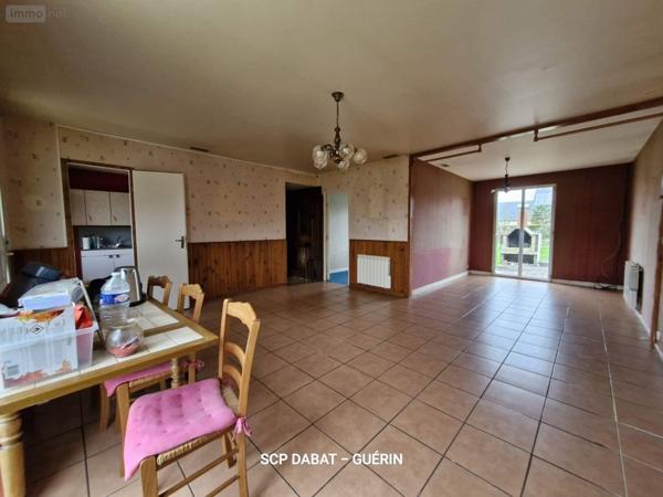 Maison à vendre à Isigny-le-Buat dans la Manche (50540), ref : 8444