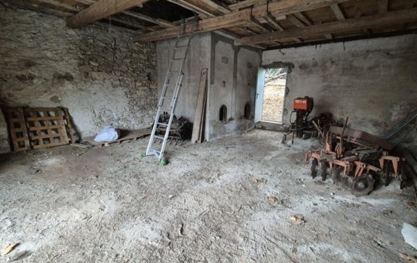 Vente Garage Avec cour Paraza   