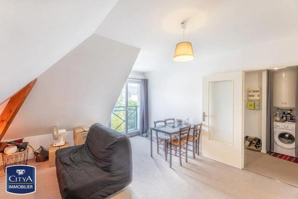 Appartement à louer 2 pièces 28.75m² Tours (37000)