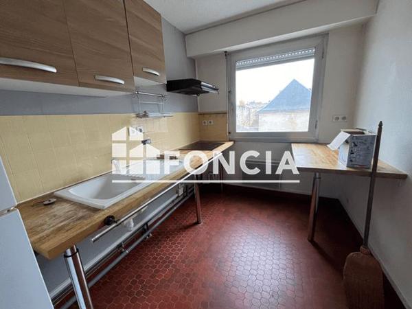 Location Appartement 2 pièces 47.01 m² - 6 RUE DU TEMPLE Niort 79000