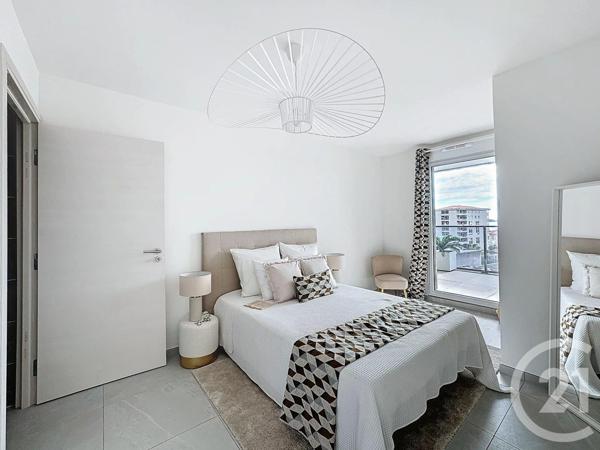 Appartement F4 à vendre  4 pièces - 90,52 m2 JUAN LES PINS - 06