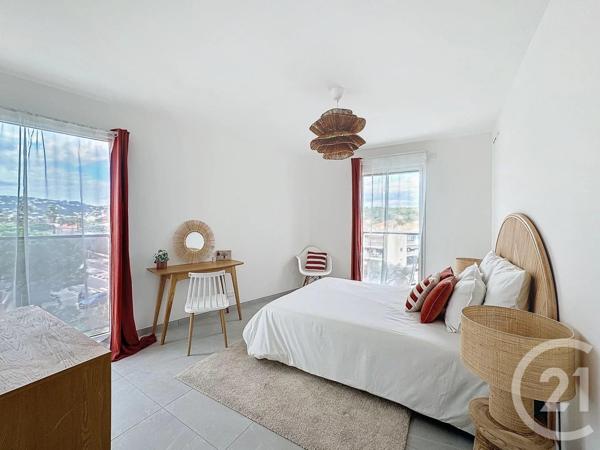 Appartement F4 à vendre  4 pièces - 90,52 m2 JUAN LES PINS - 06