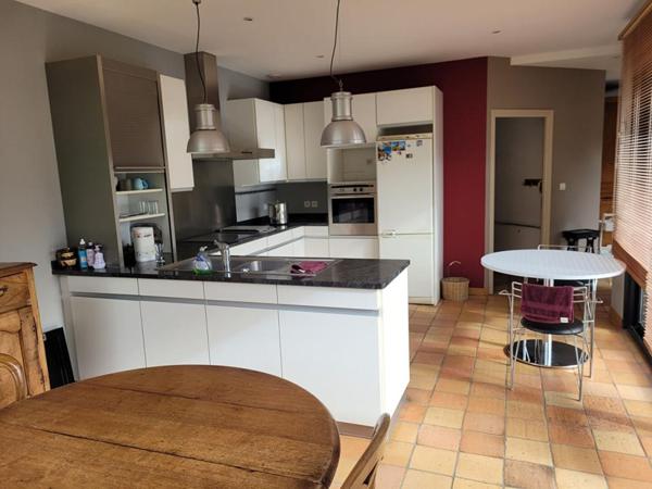 Nomain  Maison 5 pièce(s) 190 m2