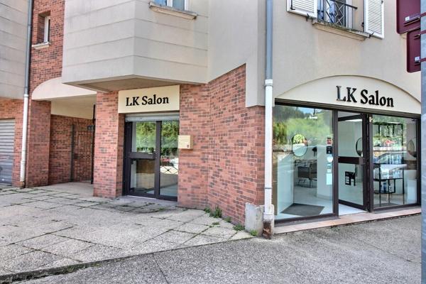 Murs boutique 52 m2 à vendre à Juziers (78)