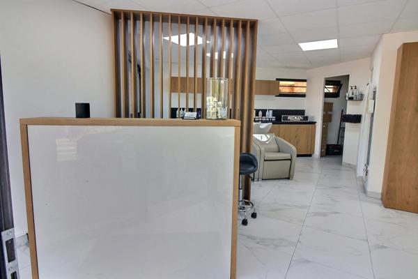 Murs boutique 52 m2 à vendre à Juziers (78)