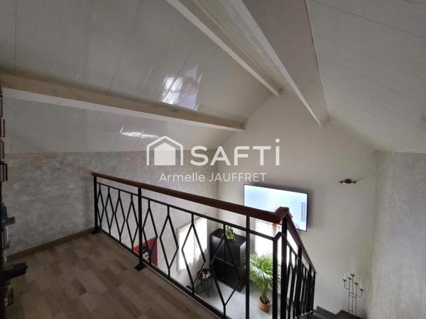 Grande surface habitable à 1km de la gare.