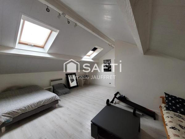 Grande surface habitable à 1km de la gare.