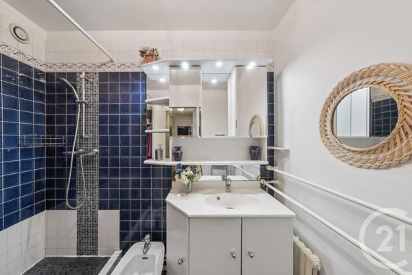 Appartement F3 à vendre  4 pièces - 78,49 m2 PARIS - 75019