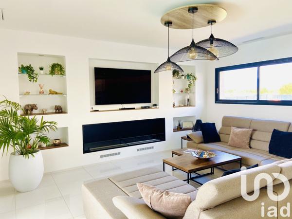 Maison 4 pièces de 146 m² à Lunel (34400)