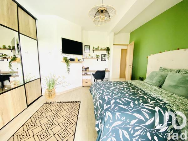 Maison 4 pièces de 146 m² à Lunel (34400)