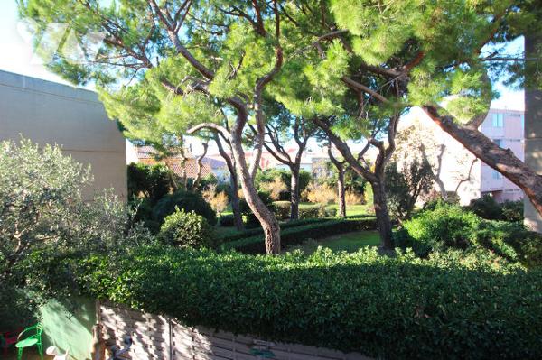 Appartement agréable T3/4 de 79m2 (Carrez) dans le quartier de Bonneveine (8e) + parking privatif