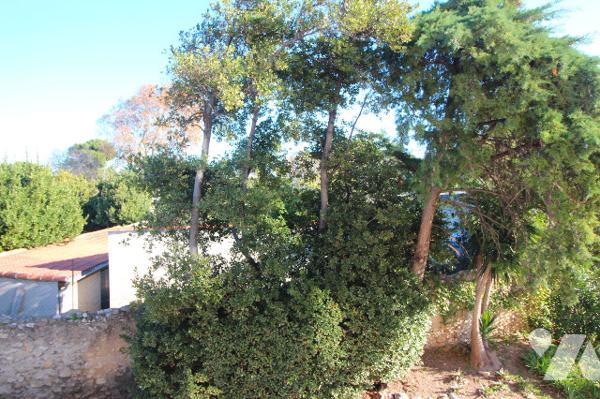 Appartement agréable T3/4 de 79m2 (Carrez) dans le quartier de Bonneveine (8e) + parking privatif