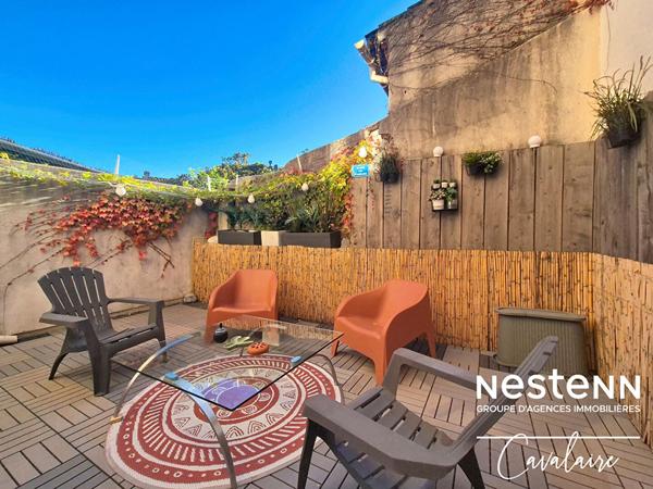 Maison de ville en centre-ville de Cogolin d'environ 131 m² sur 3 niveaux