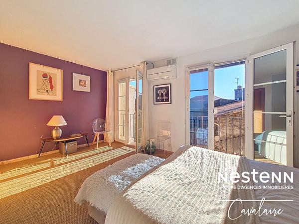 Maison de ville en centre-ville de Cogolin d'environ 131 m² sur 3 niveaux